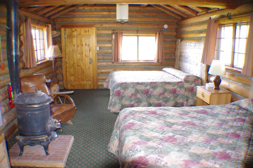 Parade Rest Ranch Hotel West Yellowstone Quarto foto